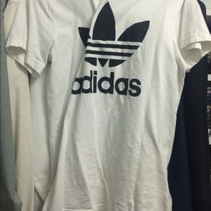 Unisex size small adidas tee